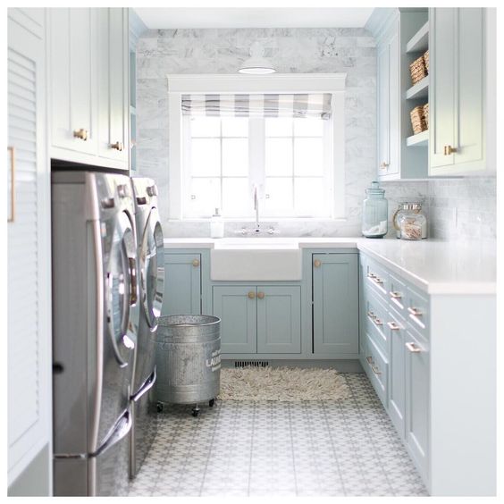 Bright & Pretty Modern Farmhouse Laundry Room – Life's My Party